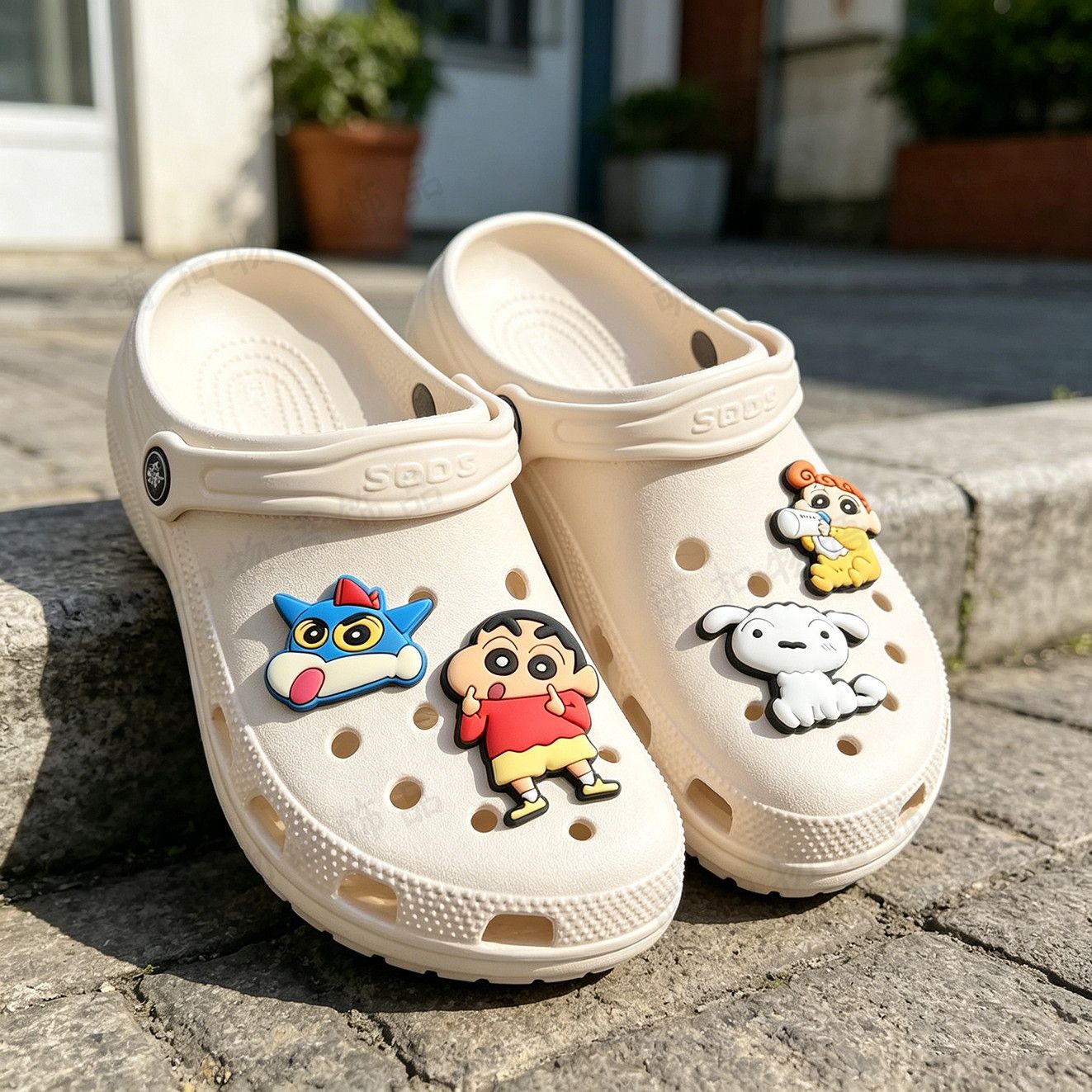 Crayon Shin-chan Schuhblumen-A – Supply Florist Bewertung und Preis
